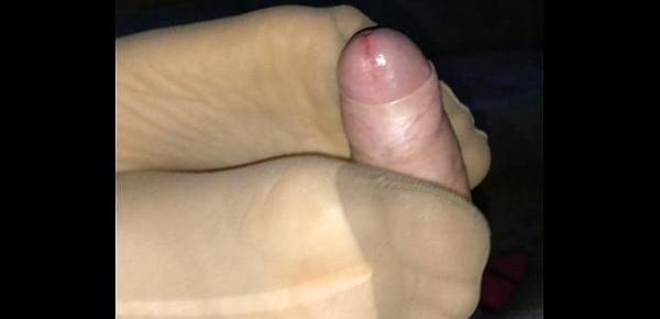  filling nylonsocks with cum after stocking footjob